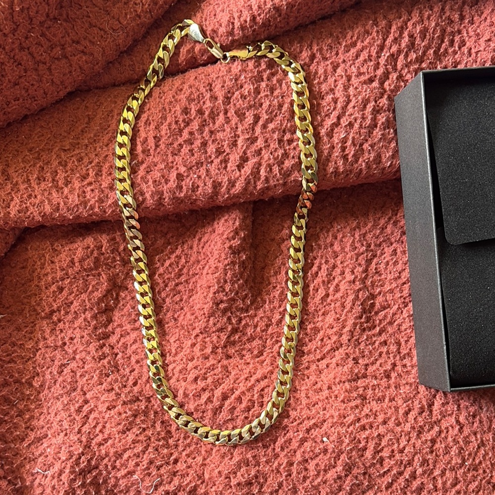 Gold Chain Necklace chunky